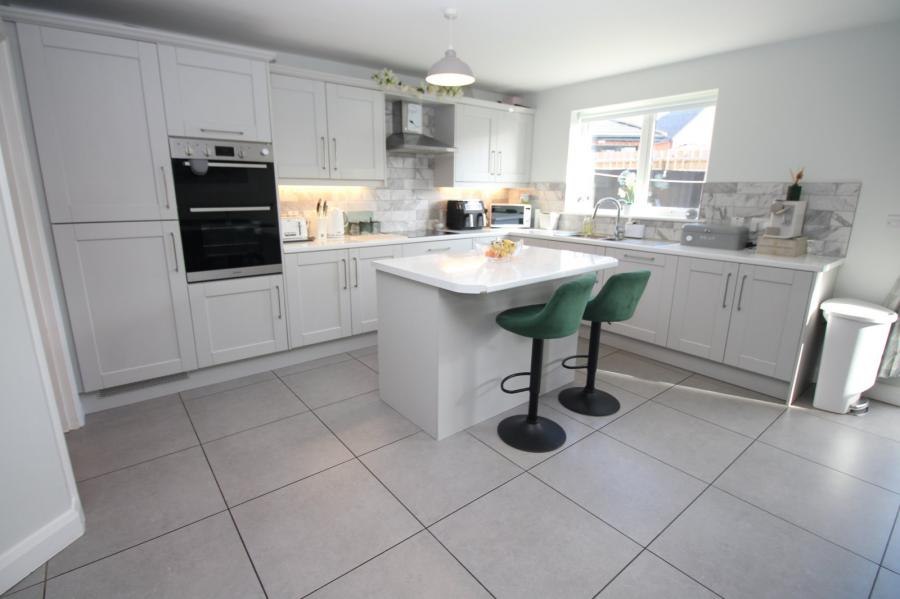 20 Glenfield, 14 Highgrove Road