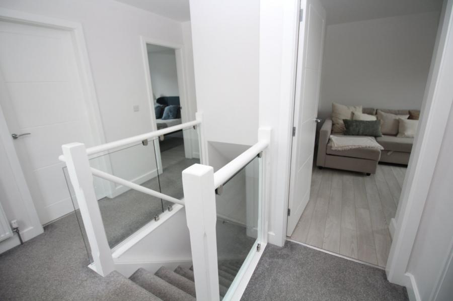 8 Bashford Park Avenue 8 Bashford Park Avenue