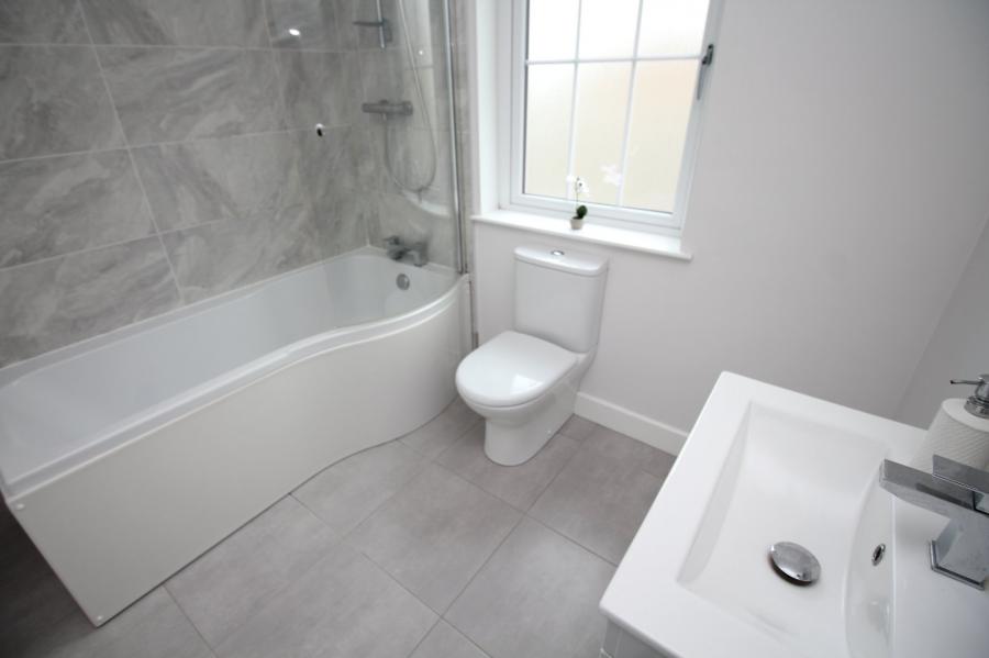 8 Bashford Park Avenue 8 Bashford Park Avenue