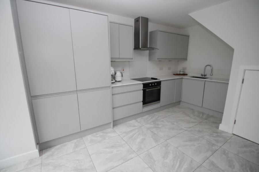 8 Bashford Park Avenue 8 Bashford Park Avenue