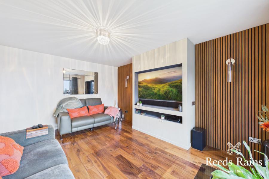 11 Portsmouth Gardens