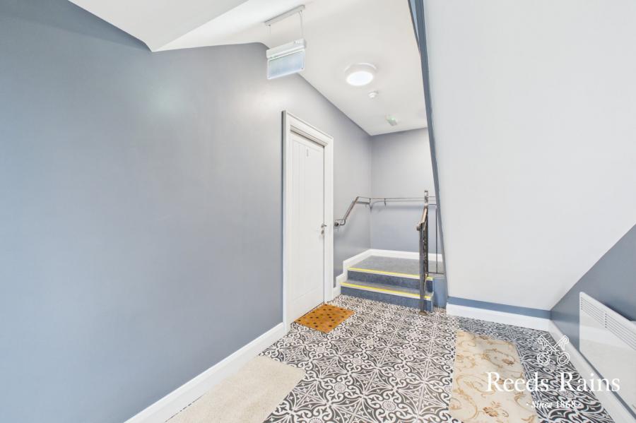 Apartment 1, 9 Old Shore Road