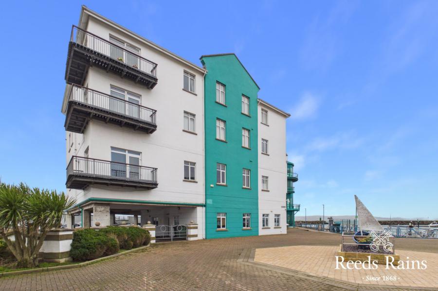 Apartment 2, Quayside