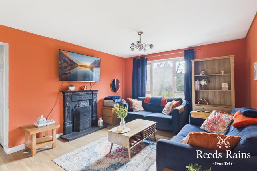 Apartment 10, Rosebrook Grove