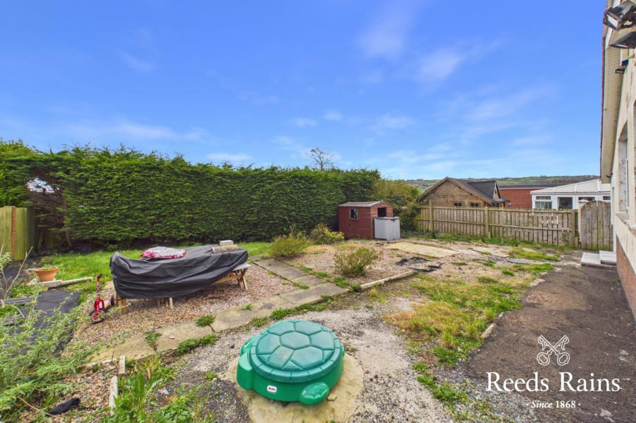 11 Donegall Crescent