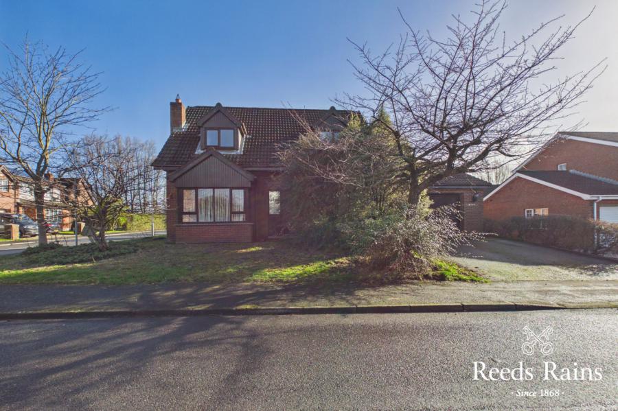 64 Craigs Road, Carrickfergus, County Antrim, BT38 9RL