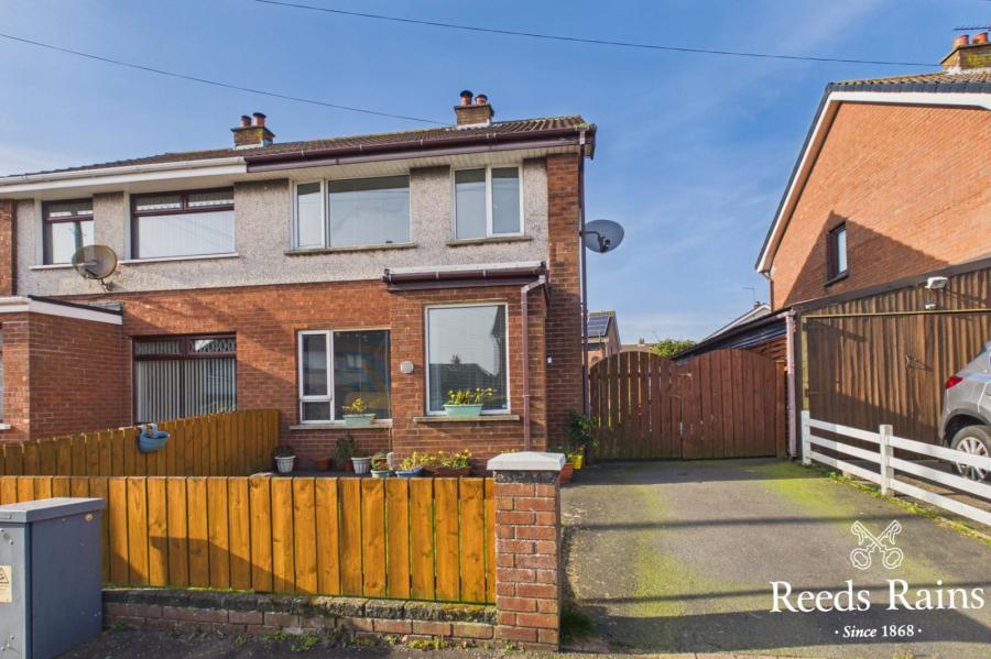 5 Castleburn Drive, Carrickfergus, County Antrim, BT38 7NX