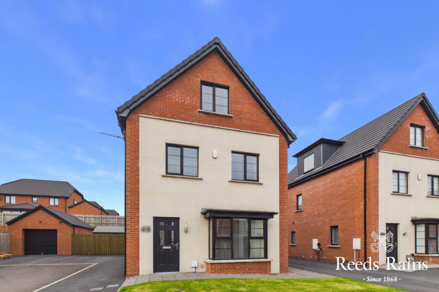 49 Highgrove Road, Carrickfergus, County Antrim, BT38 9AG