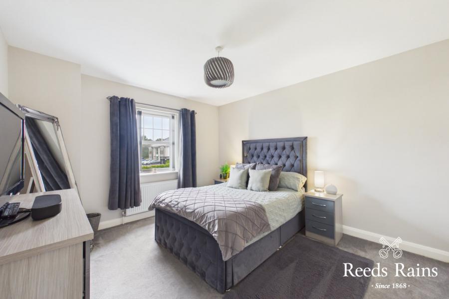4 Ashbourne Manor
