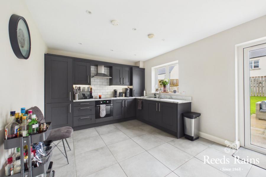 4 Ashbourne Manor