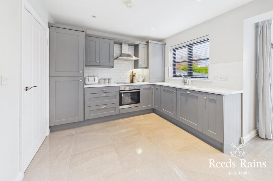 16 Sharonmore Gardens