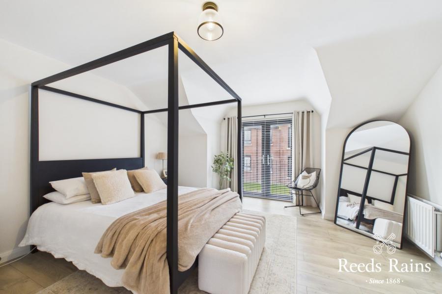 16 Sharonmore Gardens