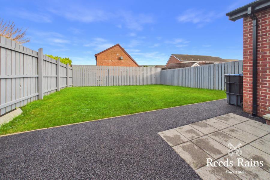 16 Sharonmore Gardens