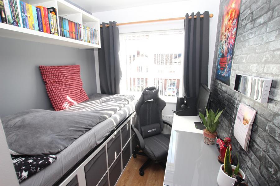 21 Abbeycroft Road