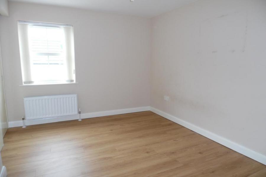 15 Throne Terrace