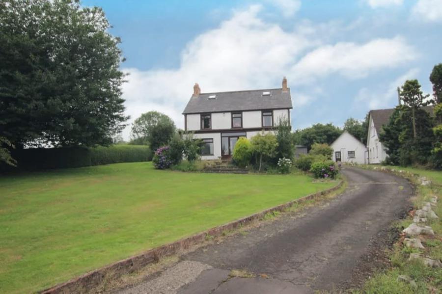 19 Ballycraigy Road