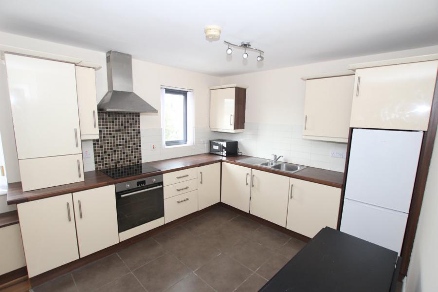 Apartment 13, 9 Brown Square