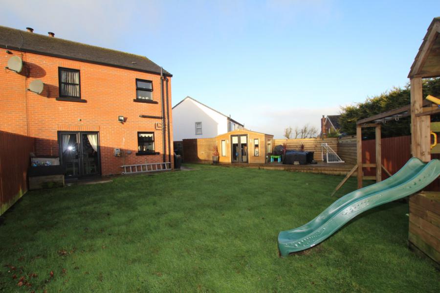 31 Cashelton Manor