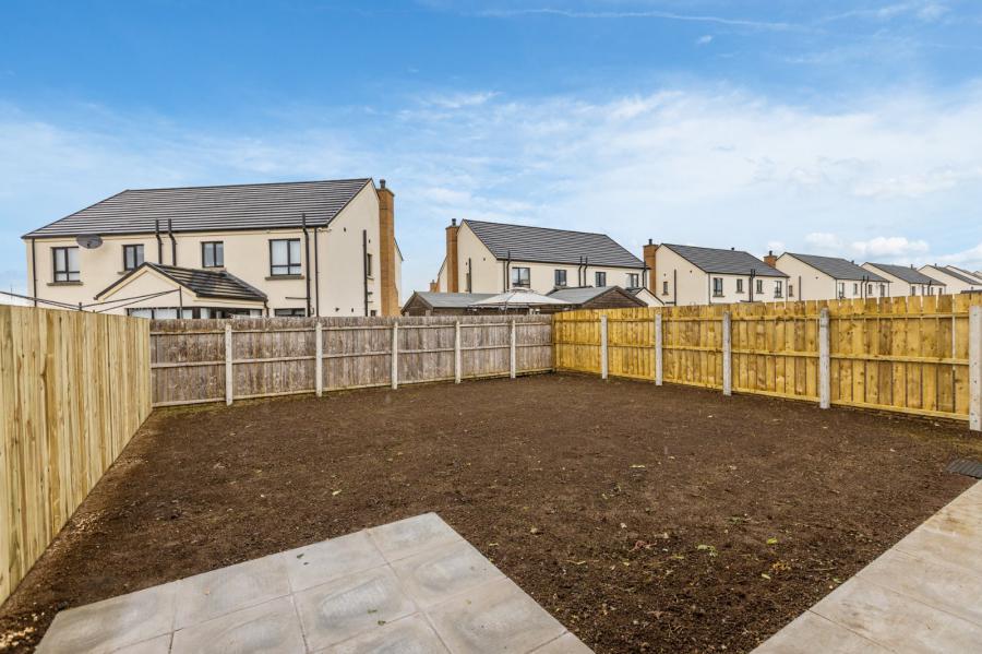 3 Ferrard Grange Gardens