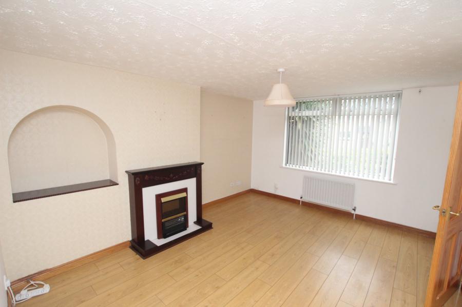 7 Finner Walk