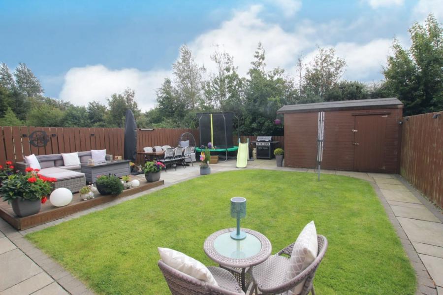 23 Cashelton Manor