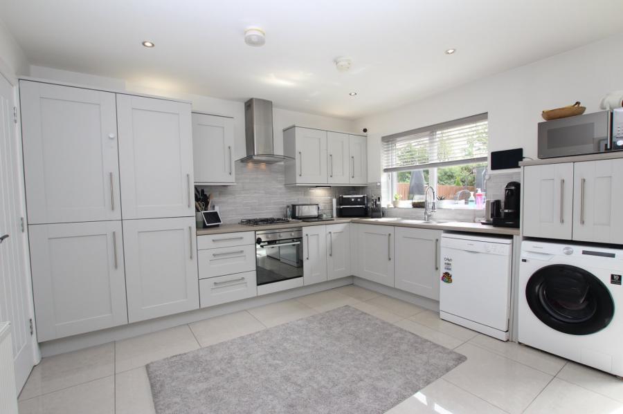 23 Cashelton Manor