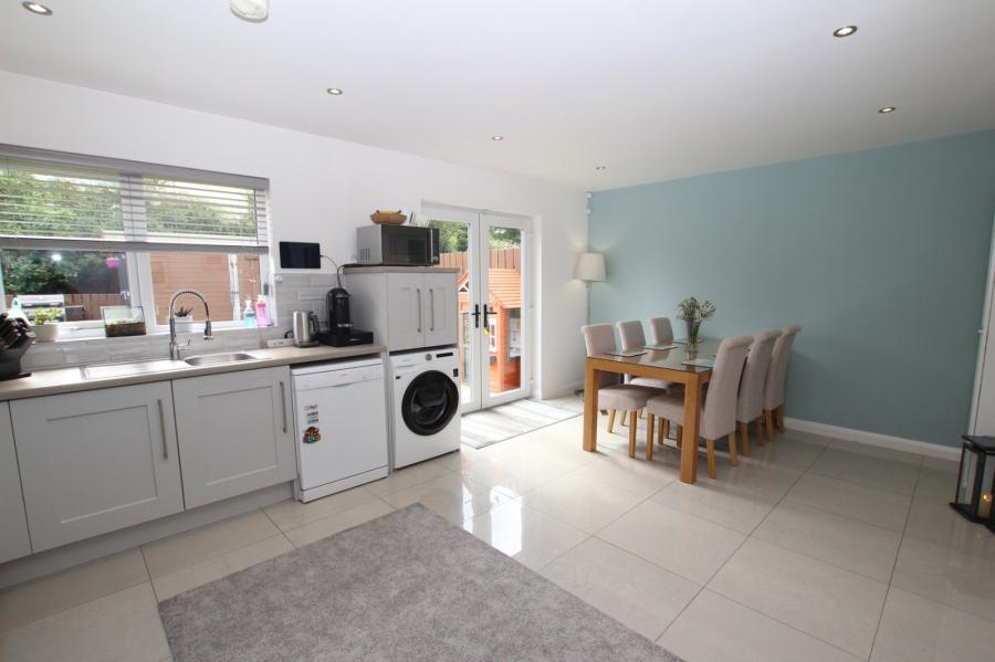 23 Cashelton Manor