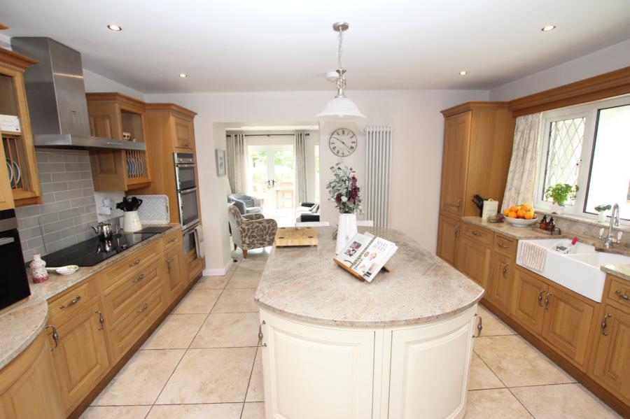 71 Ballymena Road