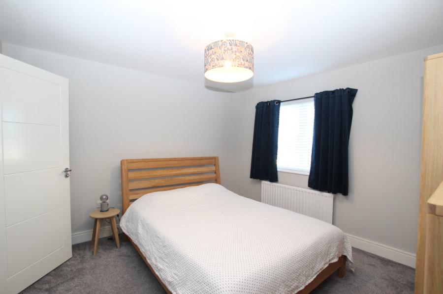 14 Glen Manor Road