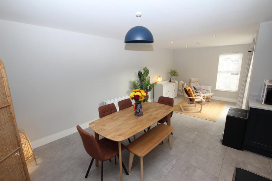 14 Glen Manor Road