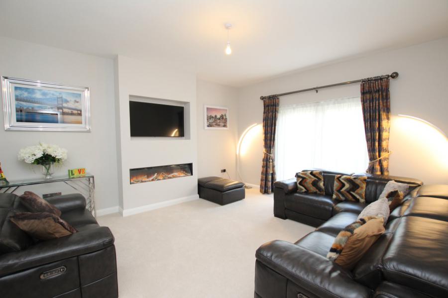 3 Craighill Manor