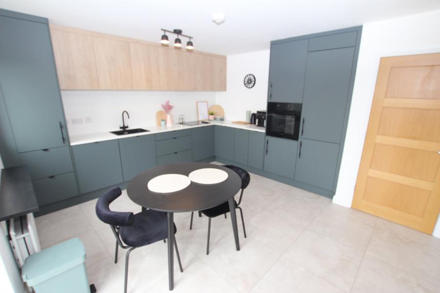39 Petticrew Park