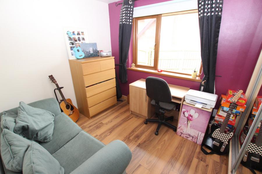 8 Blackthorn Road