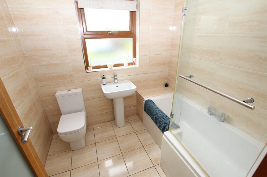 8 Blackthorn Road