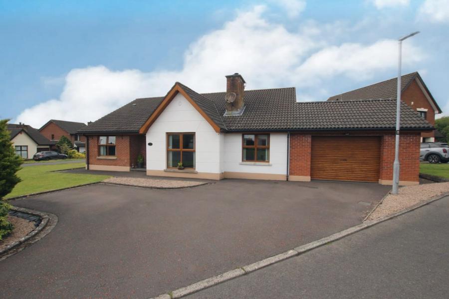 8 Blackthorn Road