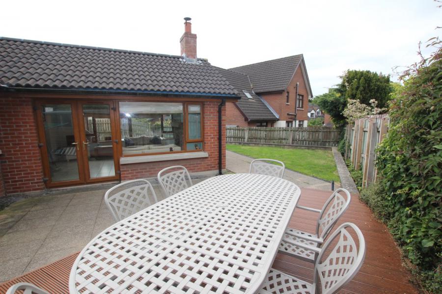 8 Blackthorn Road