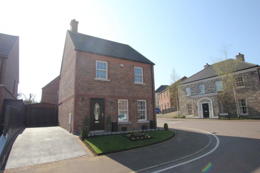 12 Glen Corr Way