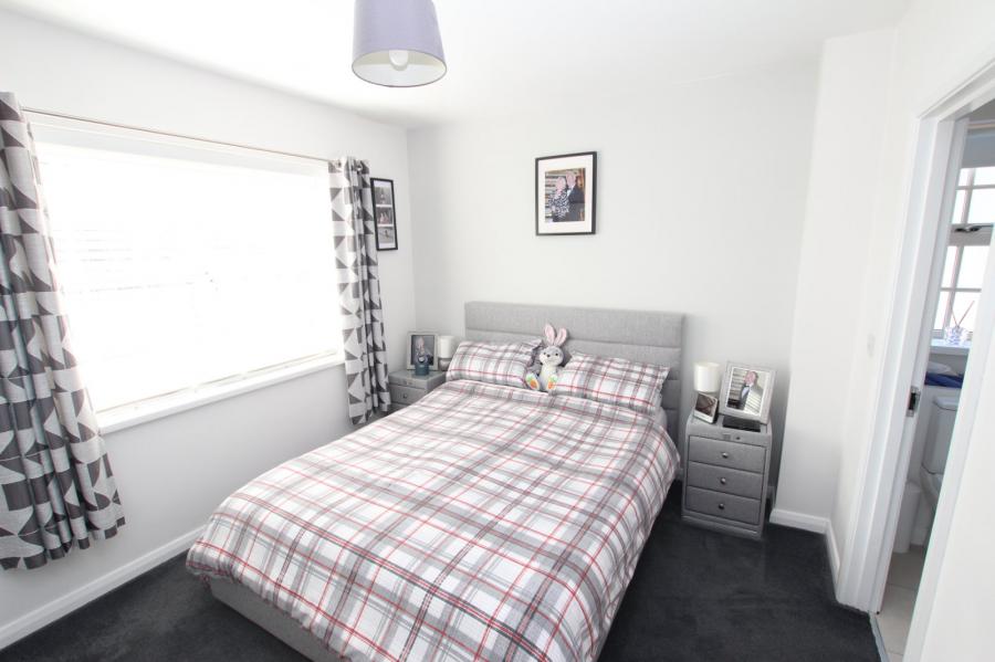 12 Glen Corr Way