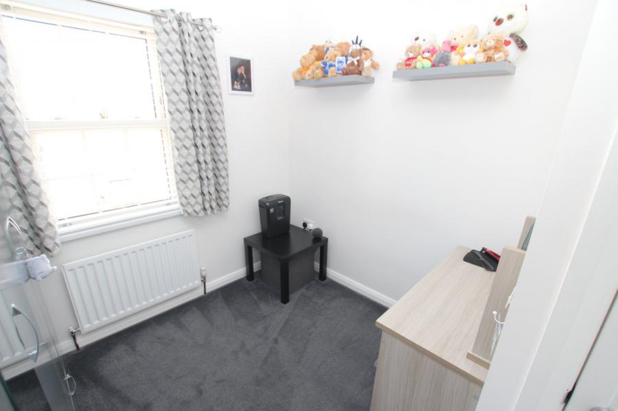 12 Glen Corr Way