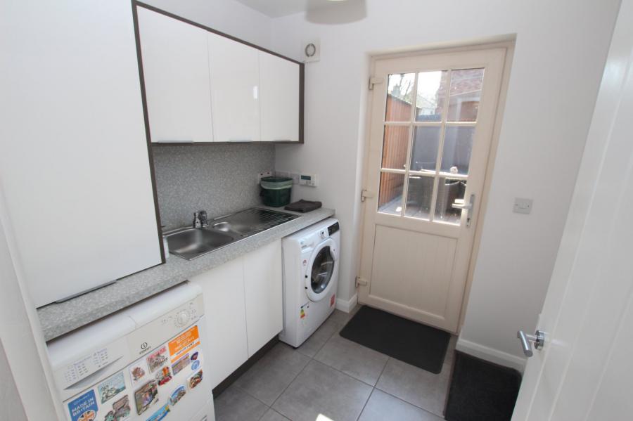 12 Glen Corr Way
