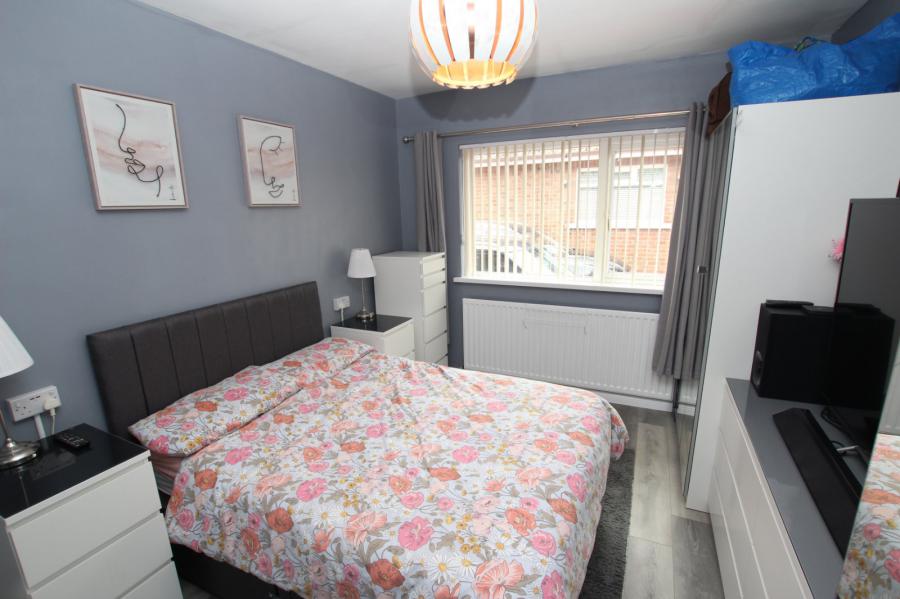 3 Woodford Park