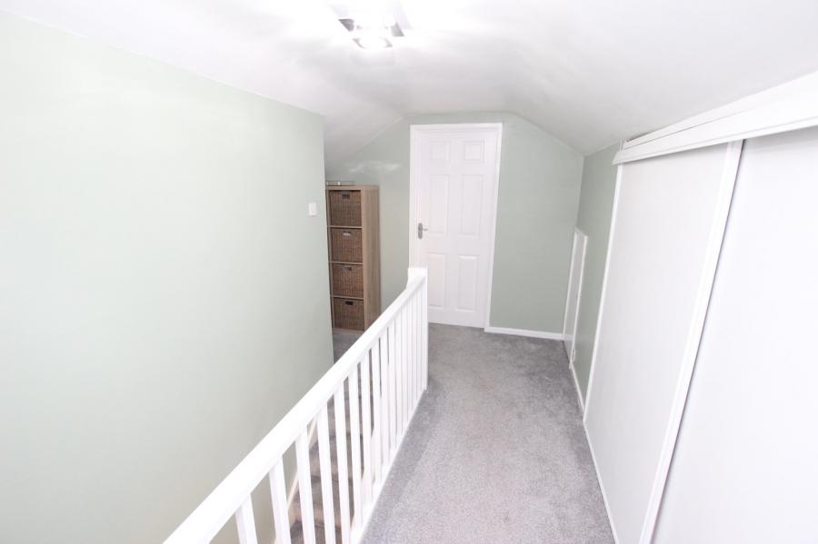 3 Woodford Park