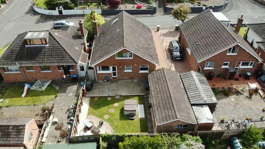 3 Woodford Park