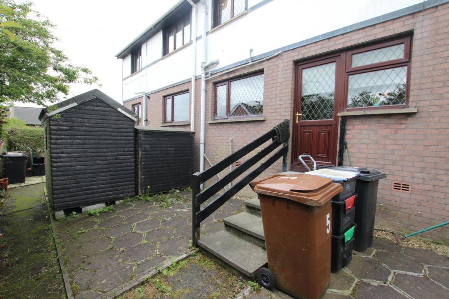 5 Village Court