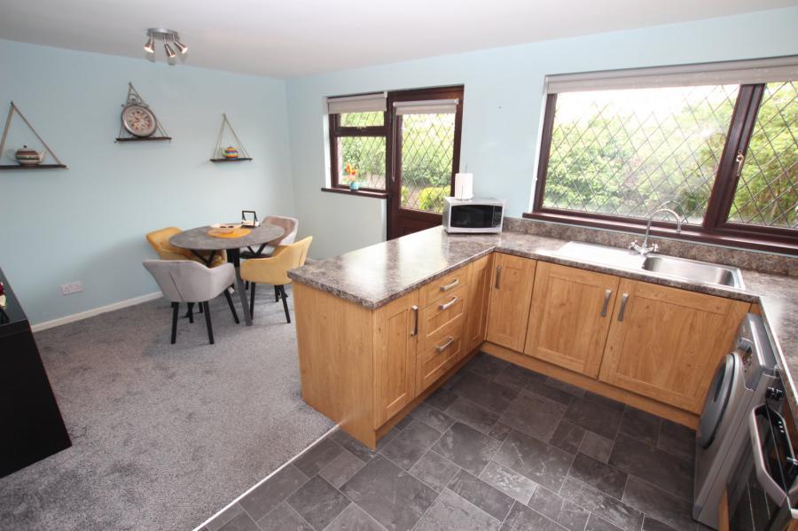 5 Village Court