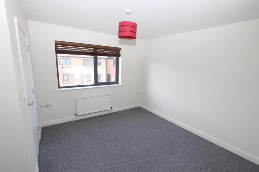8 Glenwell Mews