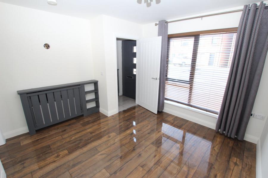 8 Glenwell Mews