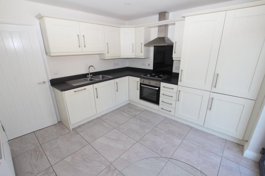 8 Glenwell Mews
