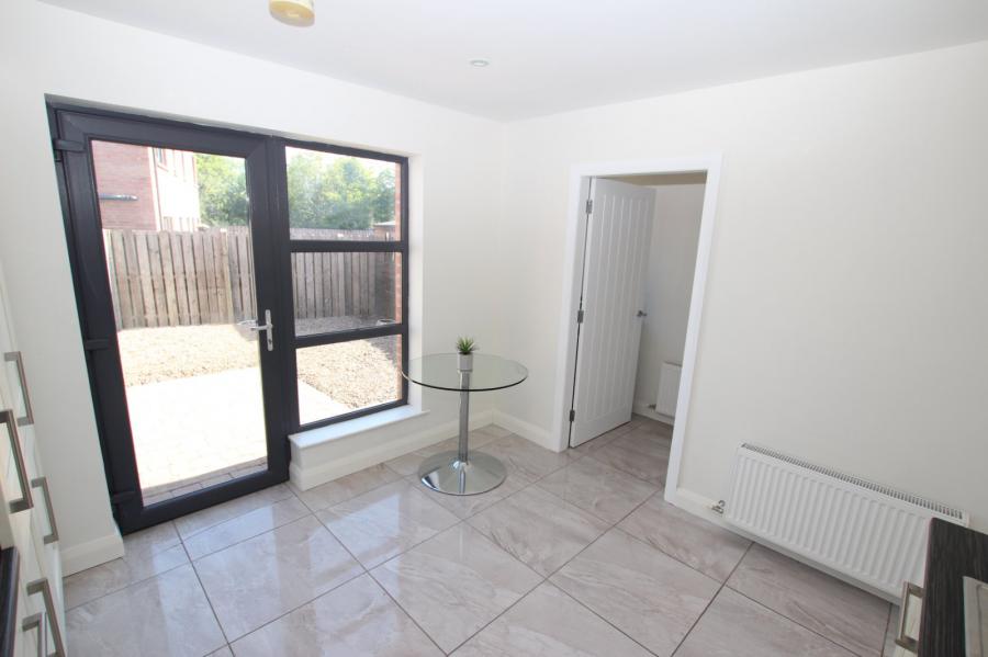8 Glenwell Mews