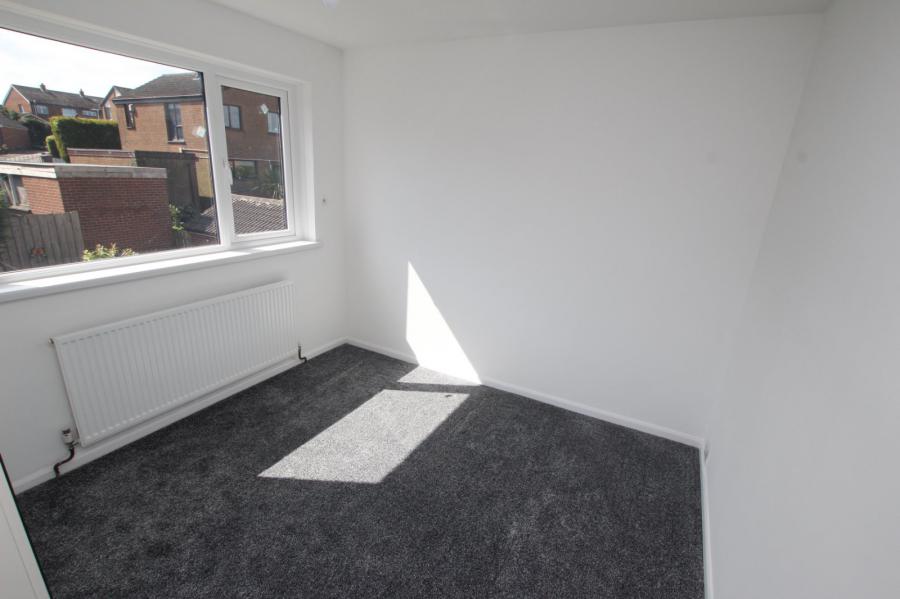 10 Fairhill Gardens